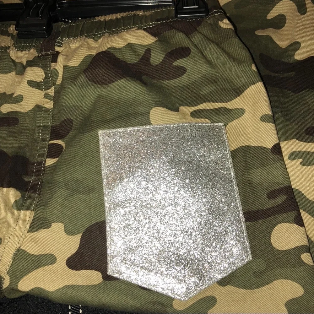 365 Kids Garanimals Camo Pants Glitter Pocket Sz 8